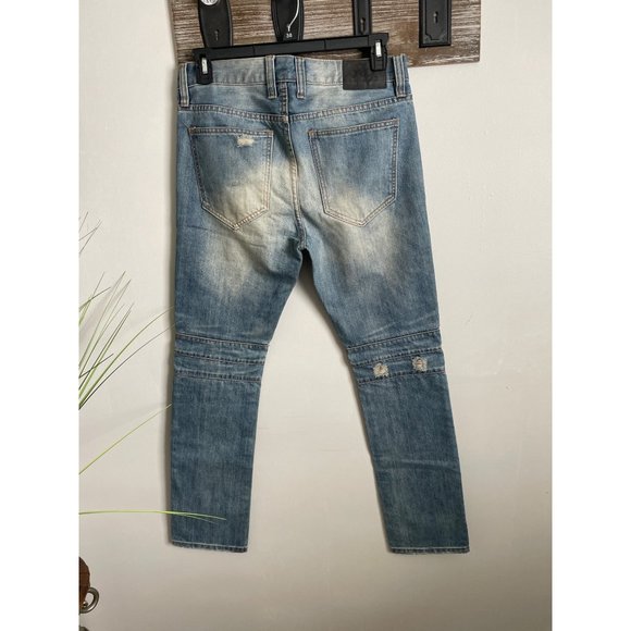 RANCH & DVLPMNT Men’s Distressed Jeans Stacked Zippered Size 32 - Picture 2 of 7